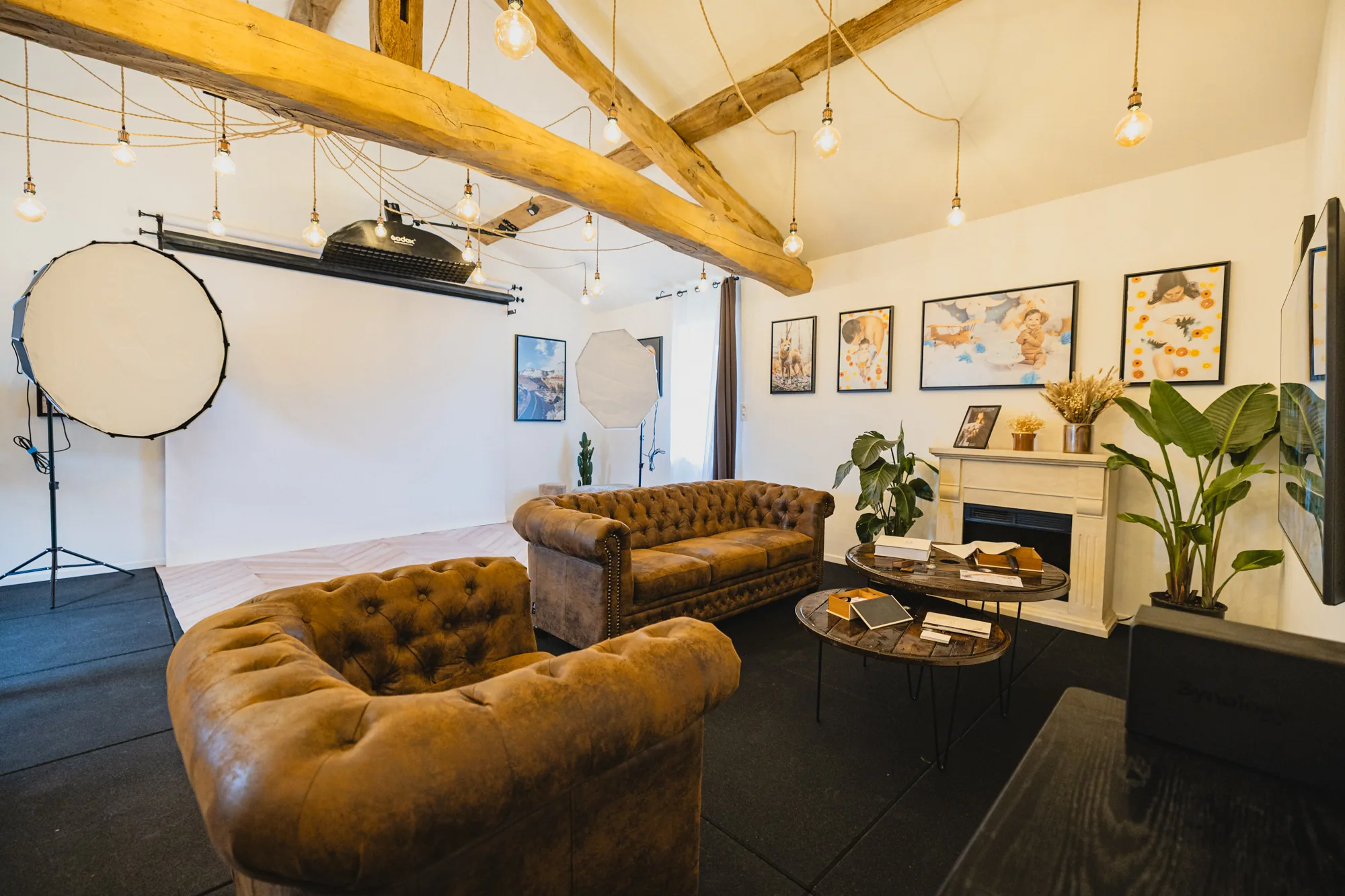 Espace salon du studio — Instant de Vie, Feurs
